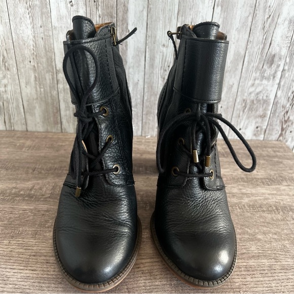 Franco Sarto Women’s Leather Lace Up Heeled Leather Ankle Boot Size 8 - Picture 4 of 9